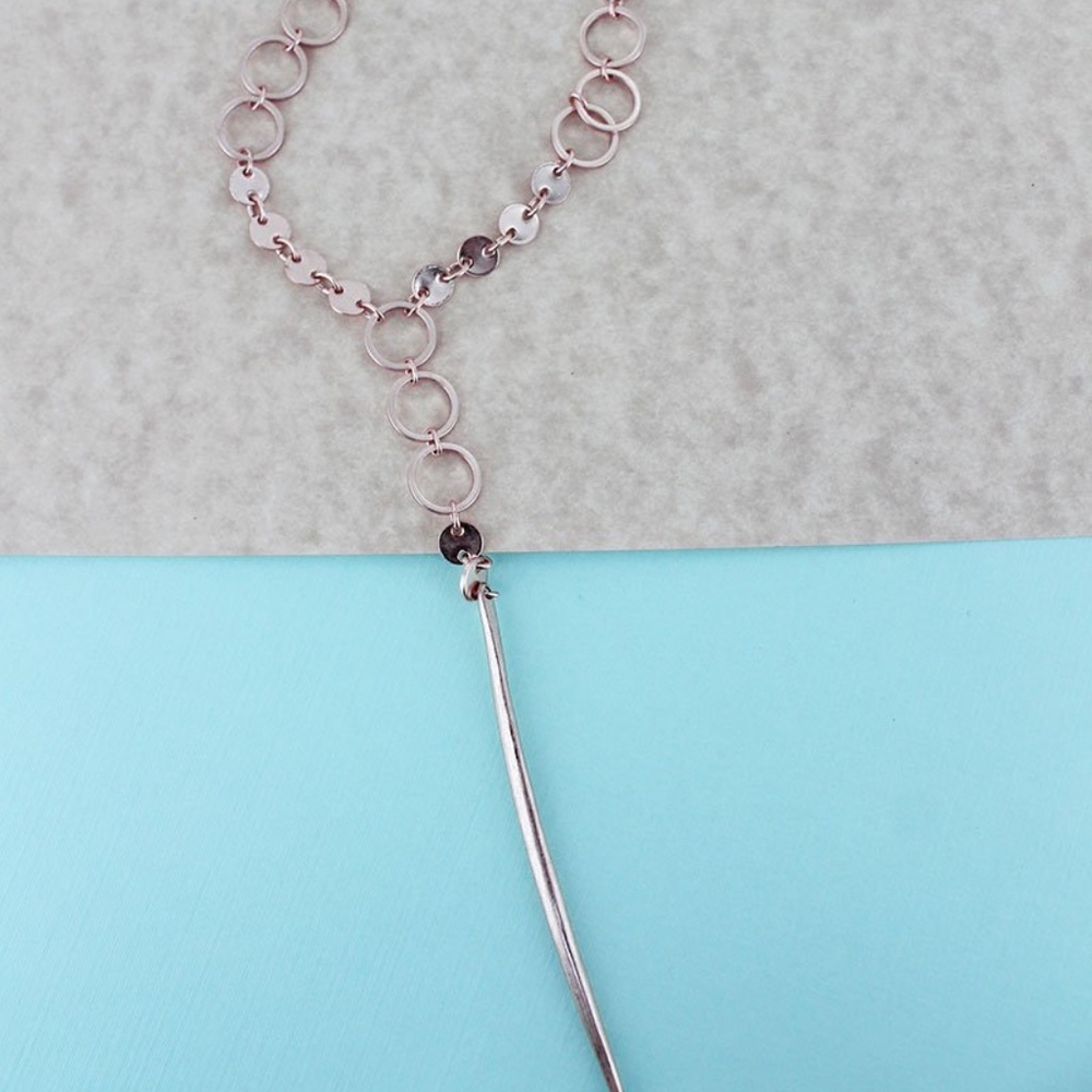 2/$15- ROSE GOLDTONE LINKED SPEAR PENDANT NECKLACE